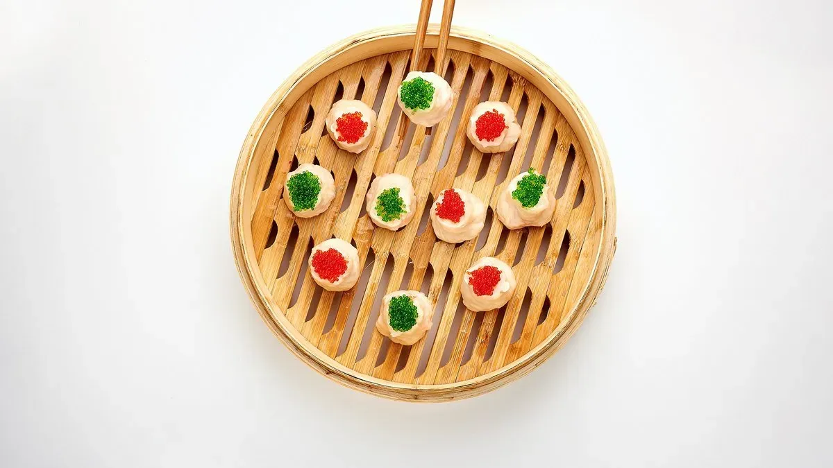 Sakiewki Shumai z farszem krewetkowym