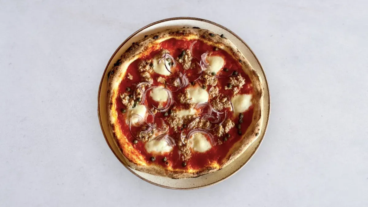 Pizza Al Tonno