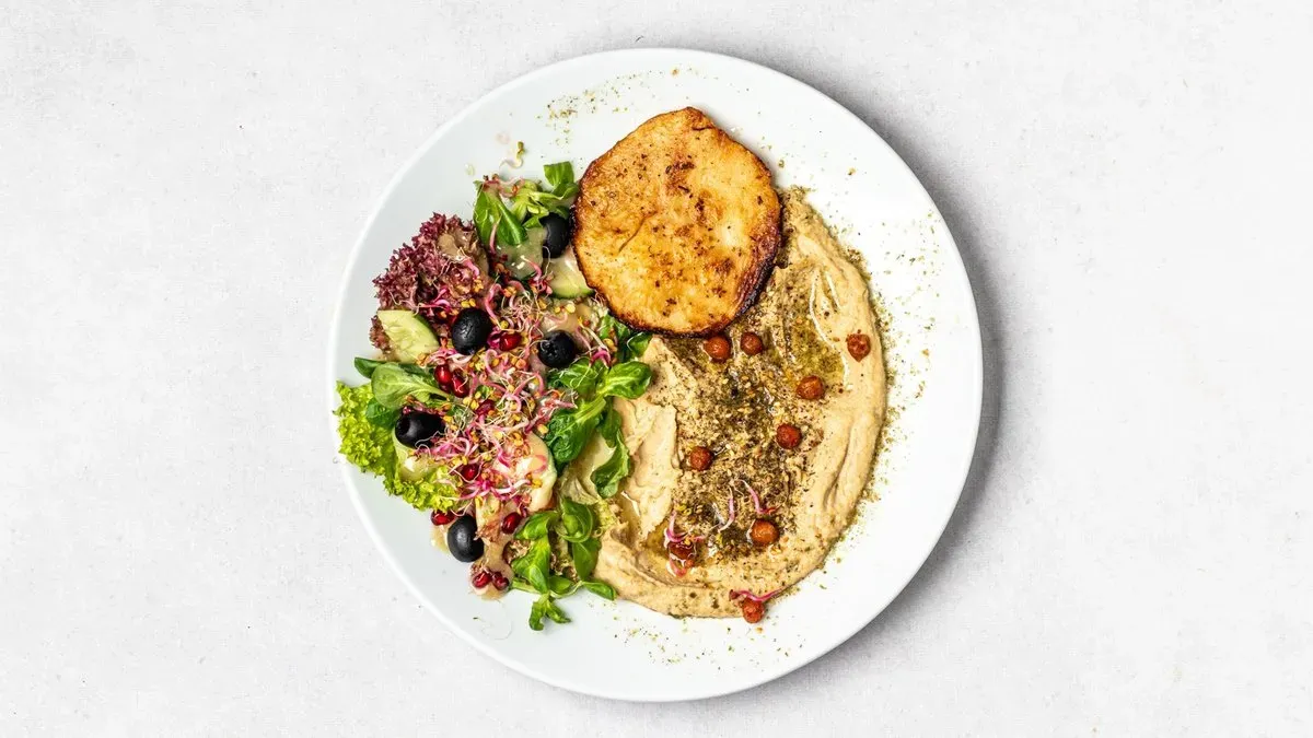 Hummus z oliwą kaparową i za'atarem