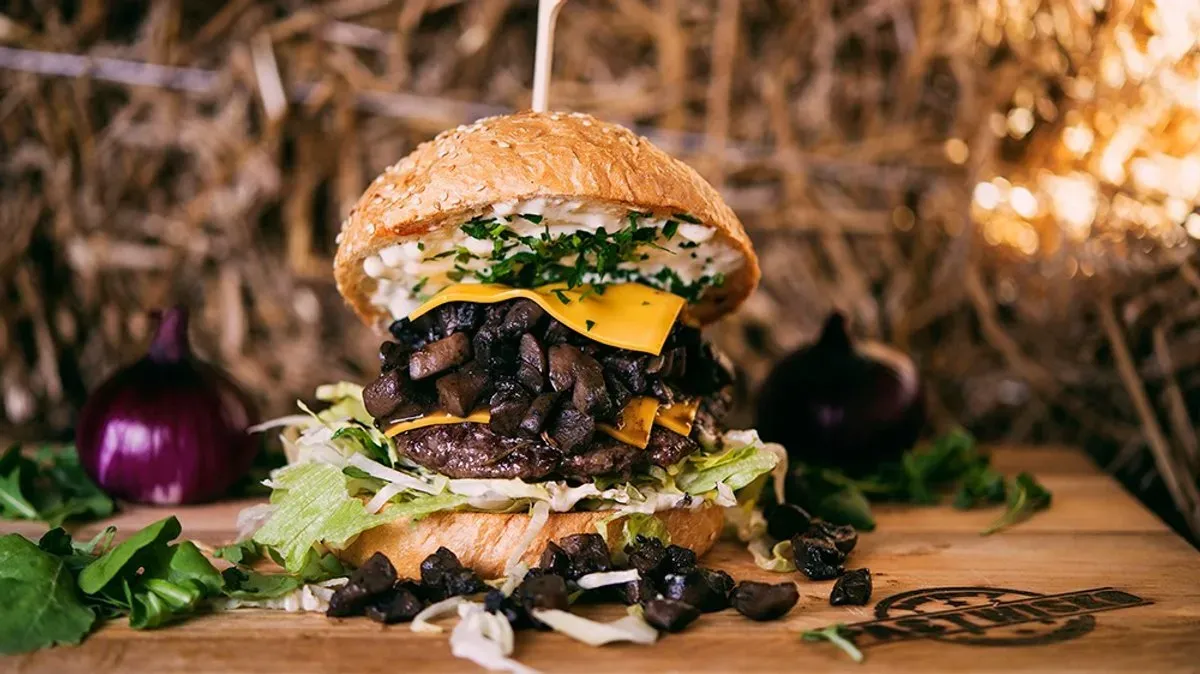 Burger Pieczarkowy