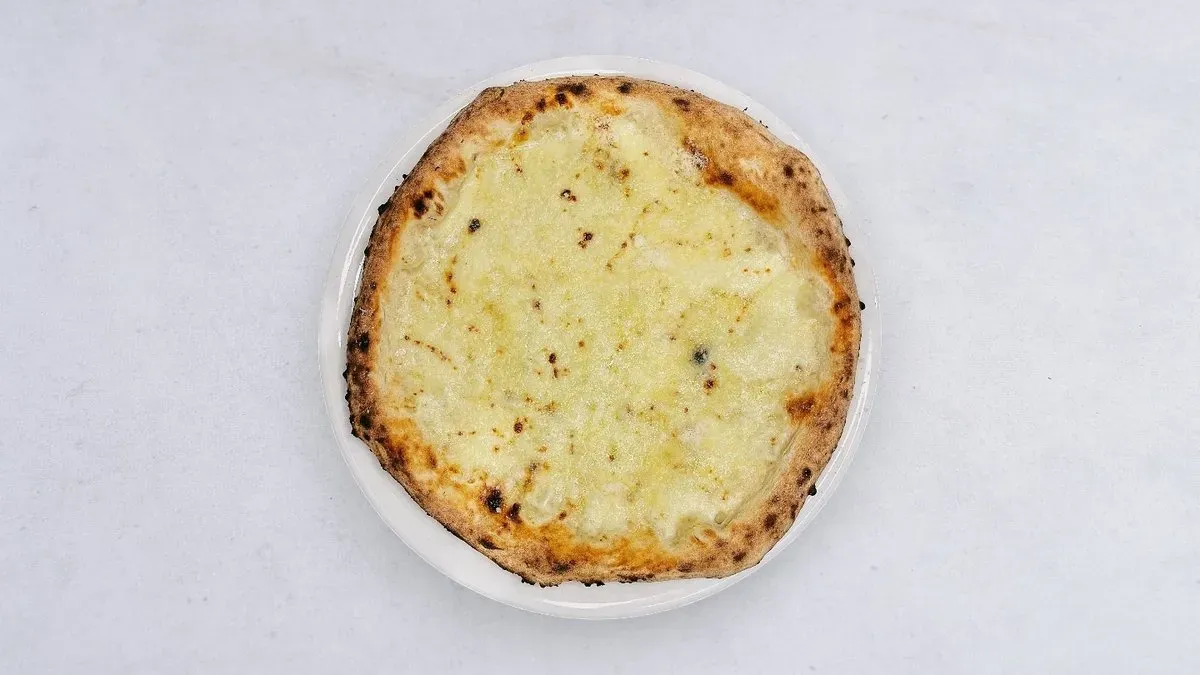 Pizza Quattro Formaggi - 40 cm