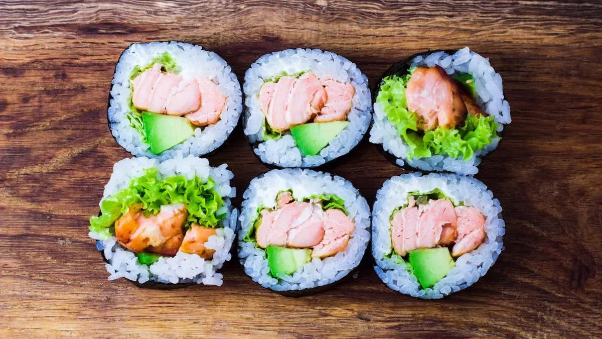 Futomaki Łosoś pieczony