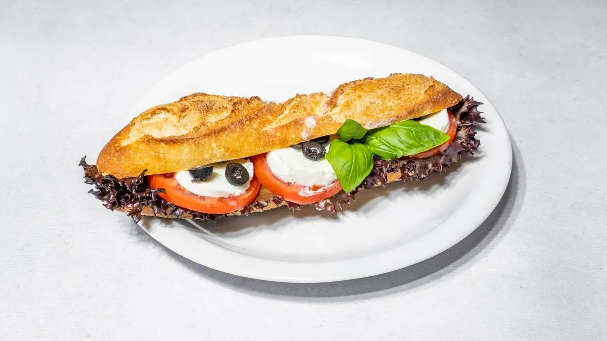 Sandwich z mozzarella