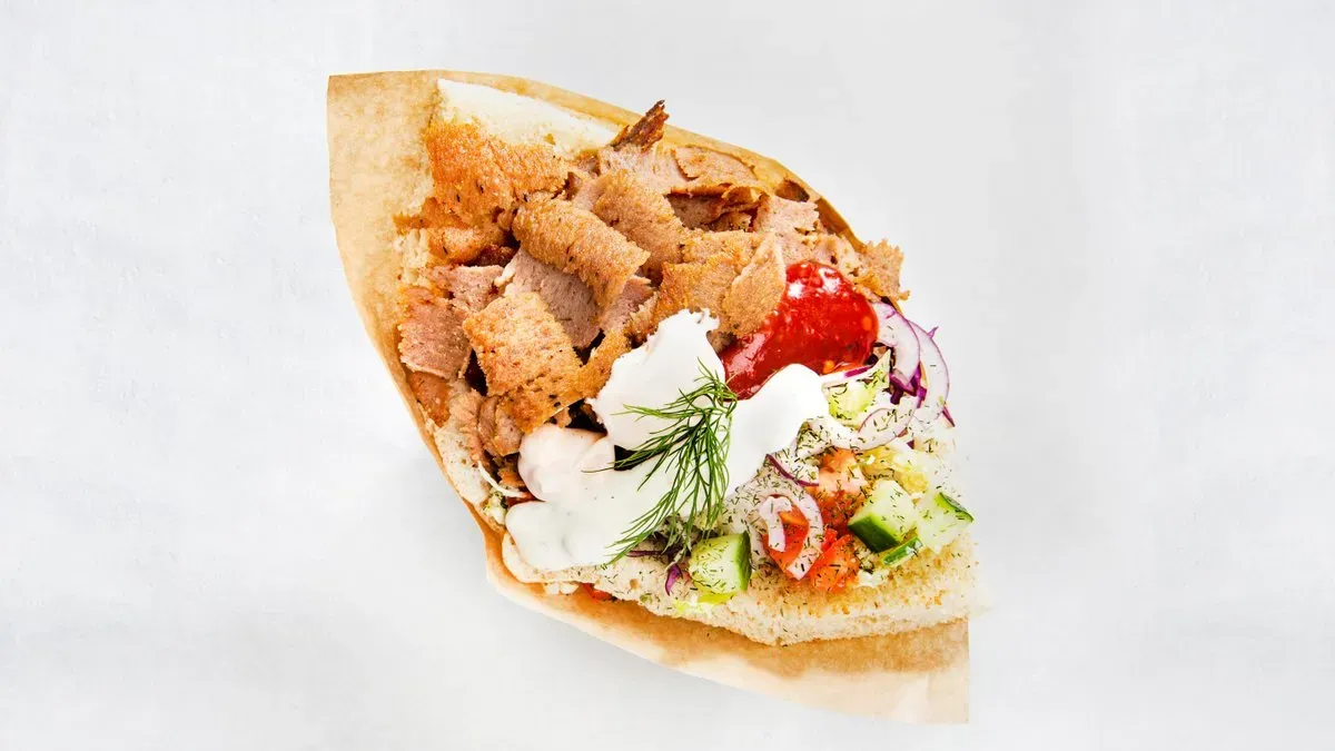 Kebab w bułce duży