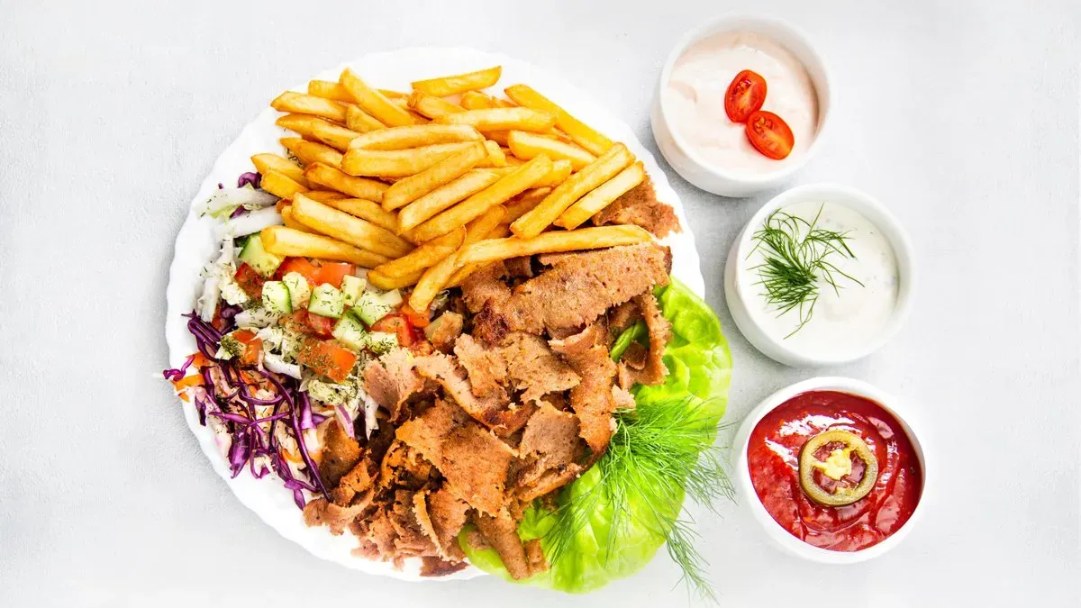 Kebab na talerzu