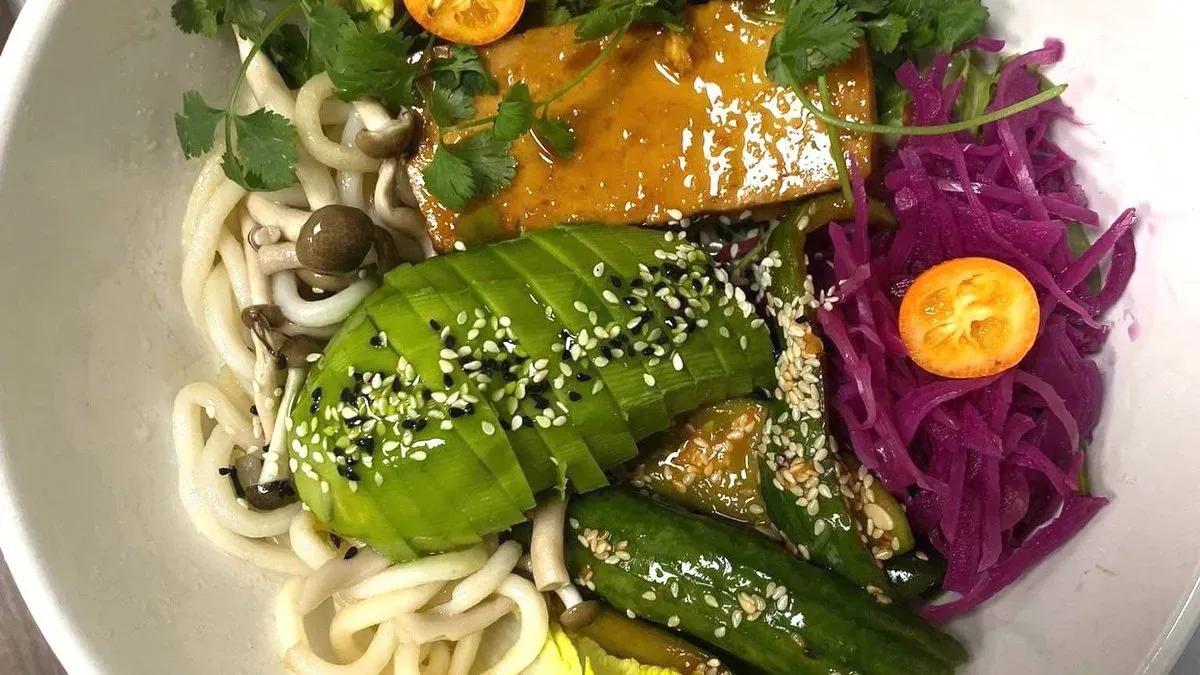 Duszone tofu w pomarańczach i sosie Hoisin