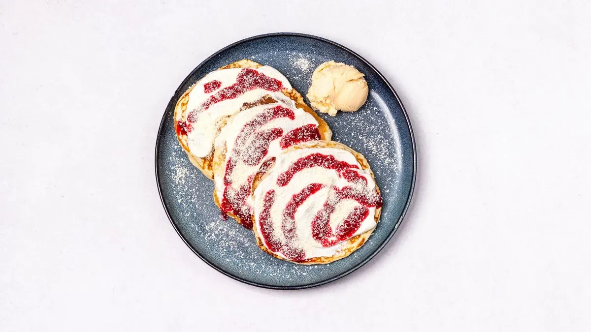 Pancakes malina biała czekolada