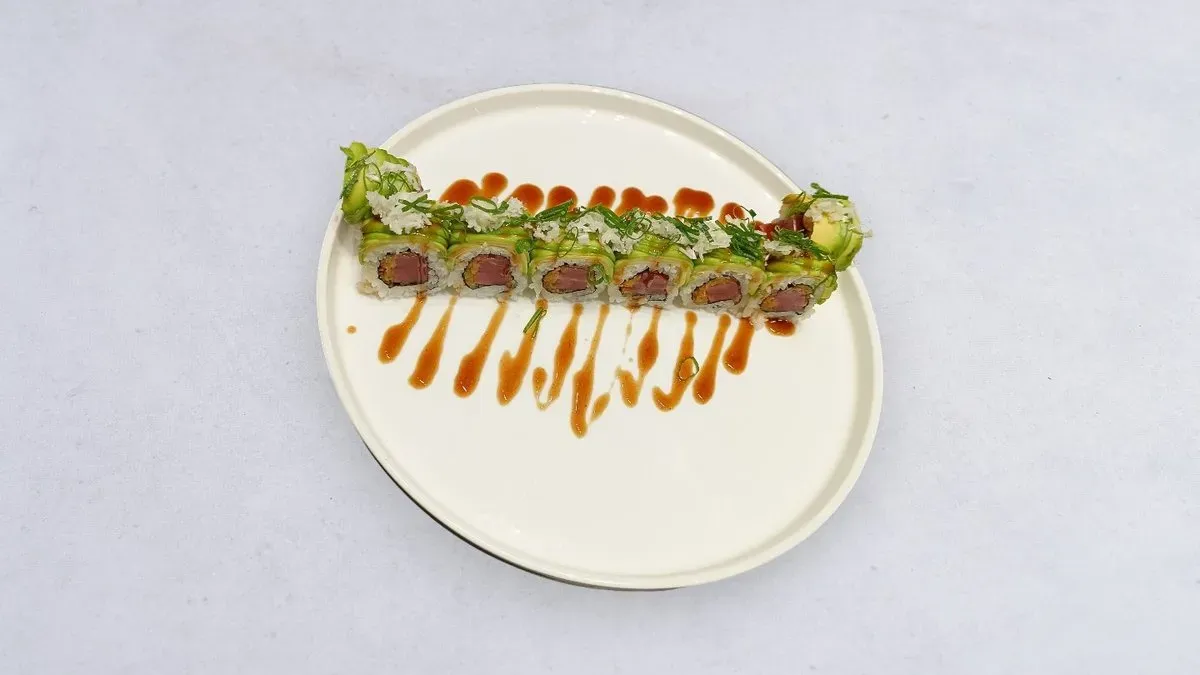 Vege tuńczyk rainbow maki