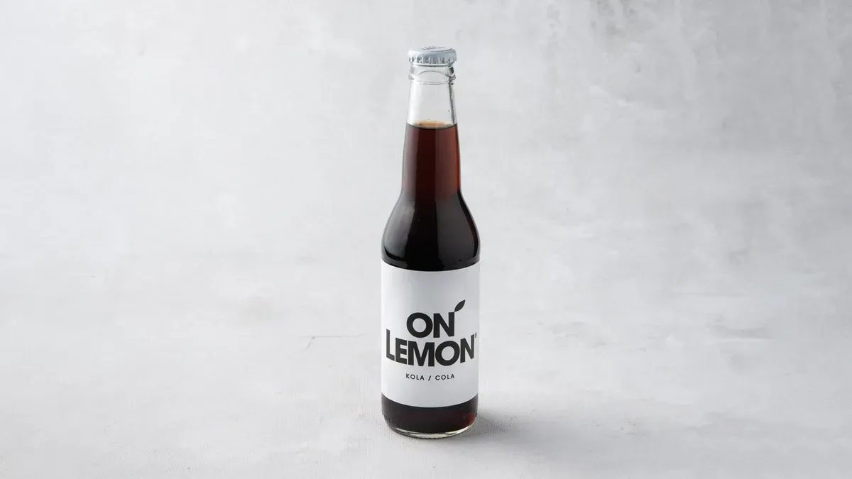 Cola on lemon