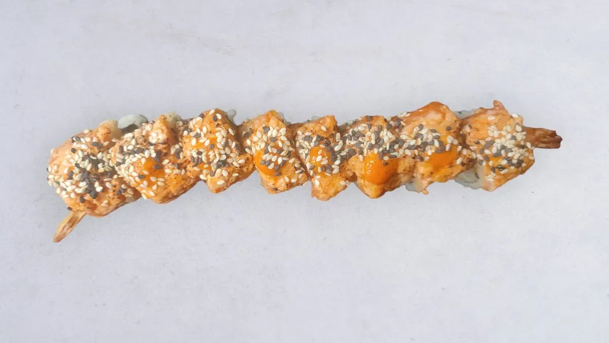 Dragon roll red