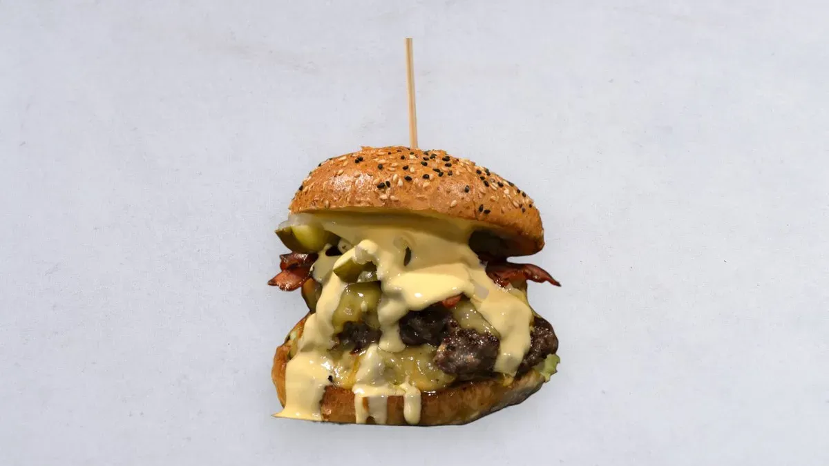 Burger serowy
