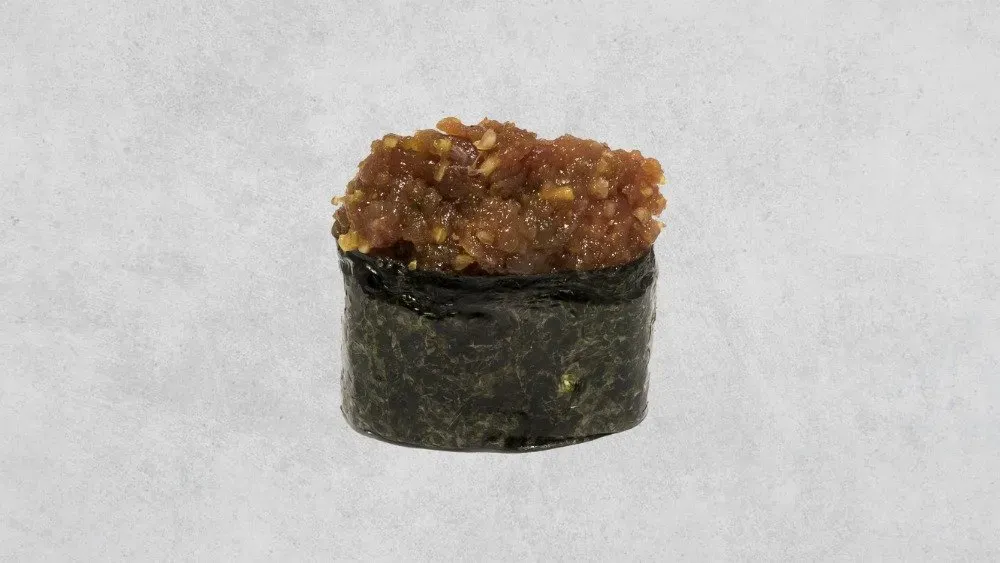 Gunkan maki - tatar z tuńczyka
