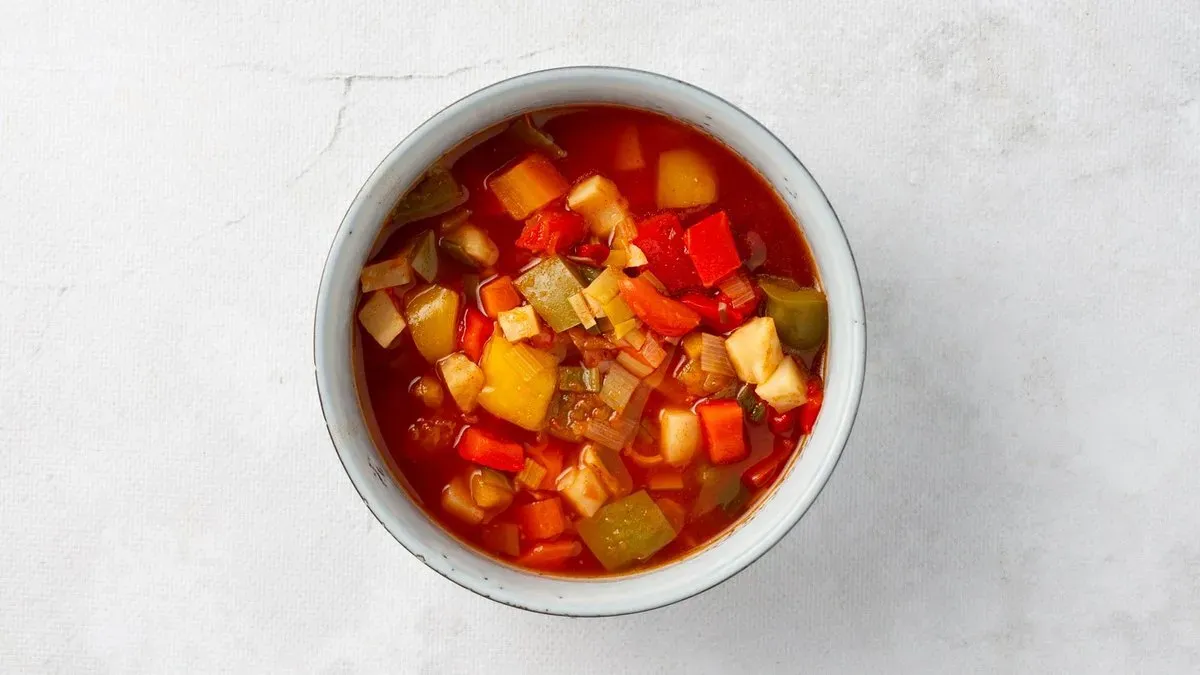 Zupa dnia 400 ml + mięso z szynki wieprzowej w sosie własnym