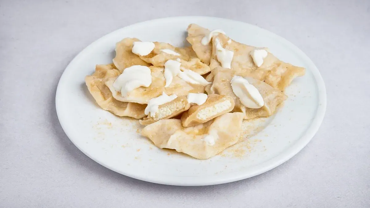 Pierogi z białym serem na słodko