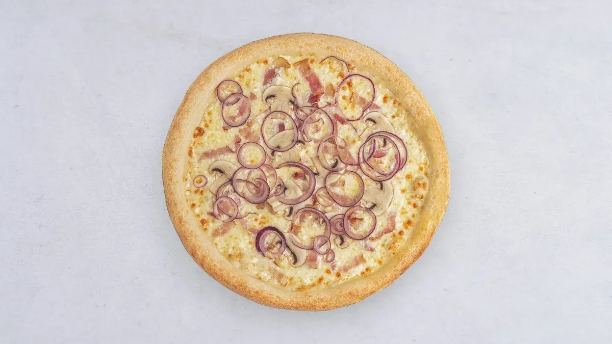 Pizza carbonara