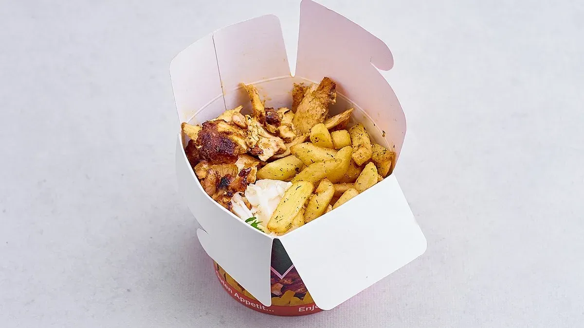 Box z surówką i kurczakiem