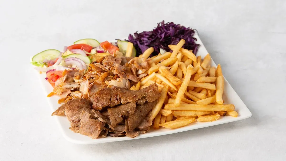 Kebab na talerzu