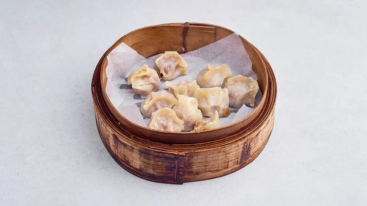 Jaozi z kurczakiem hoisin i pak-choi