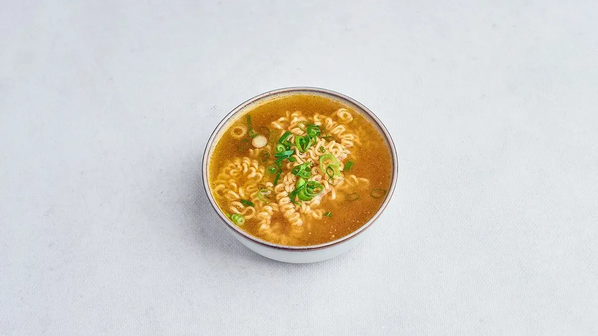 Wai wai instant noodle