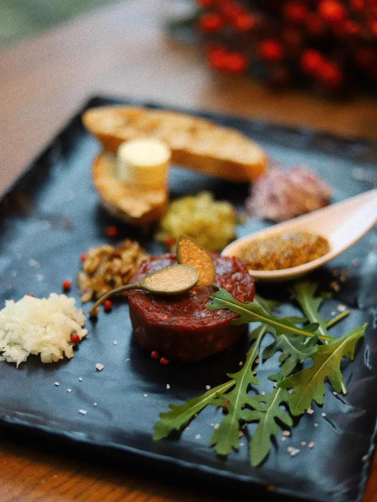 TATAR Z POLĘDWICY WOŁOWEJ   200 g   