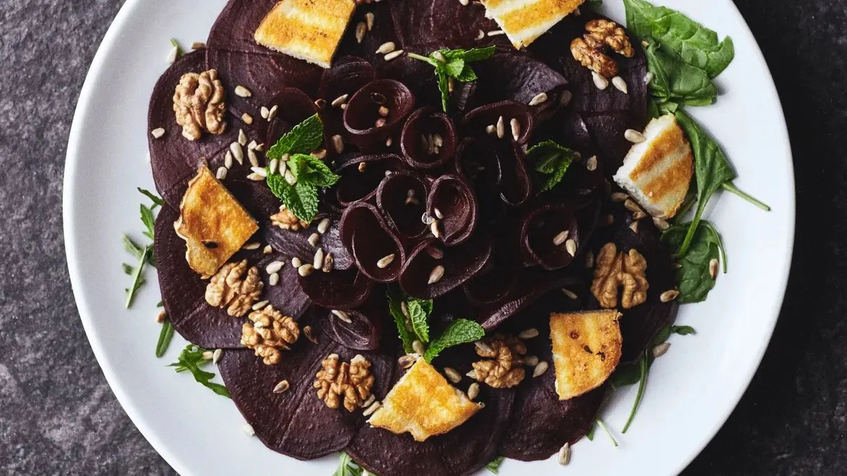 CARPACCIO Z BURAKA Z SEREM KOZIM  240 g            