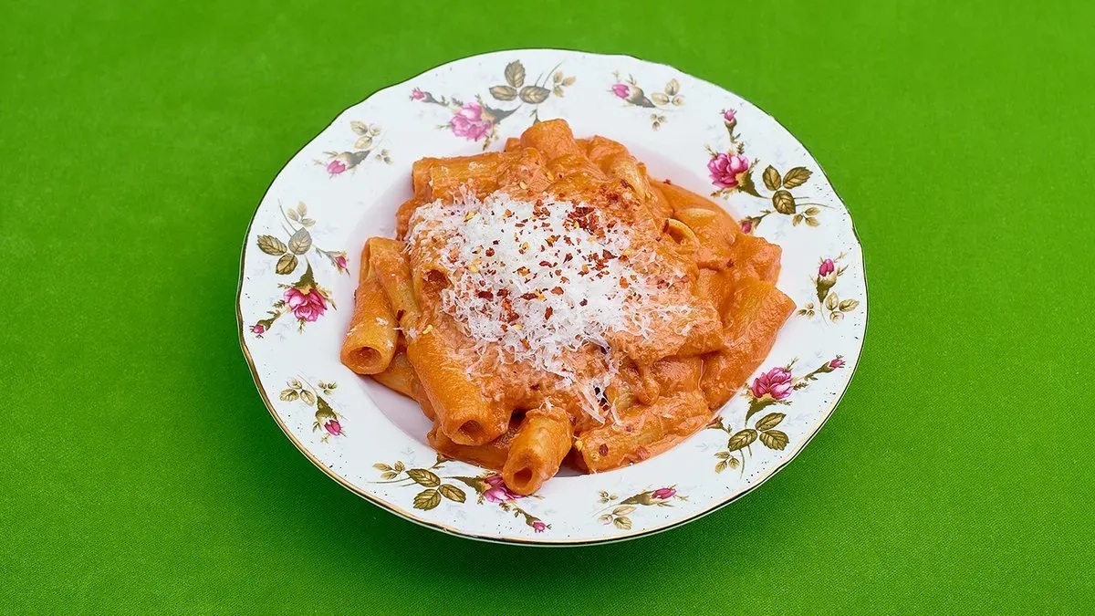 Disco sauce! Pasta alla vodka