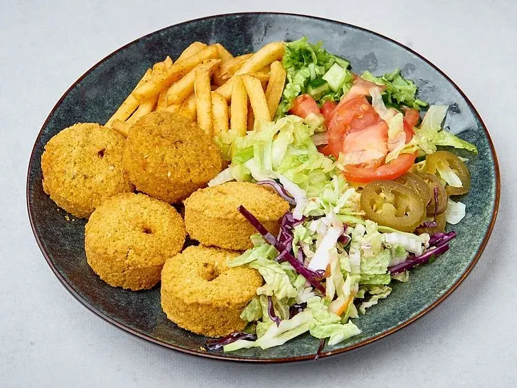 Talerz falafel