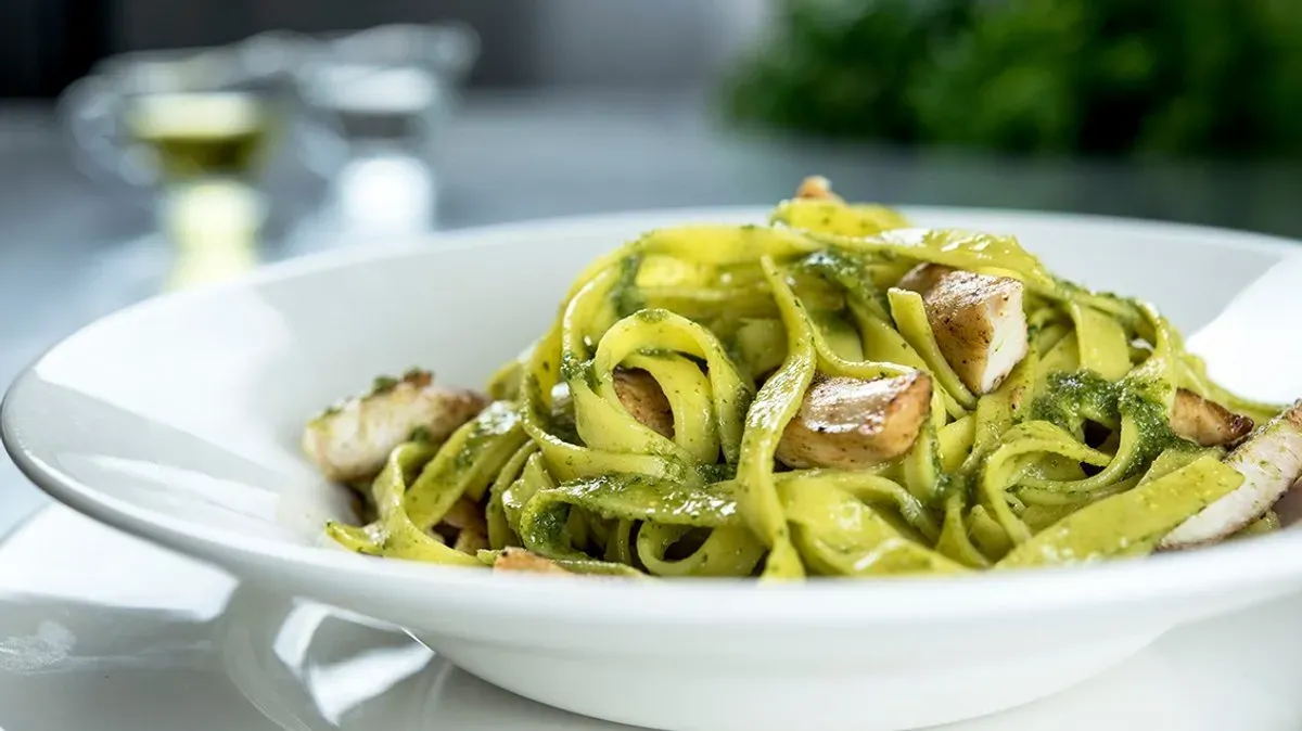 Tagliatelle w bazyliowym pesto 🌿