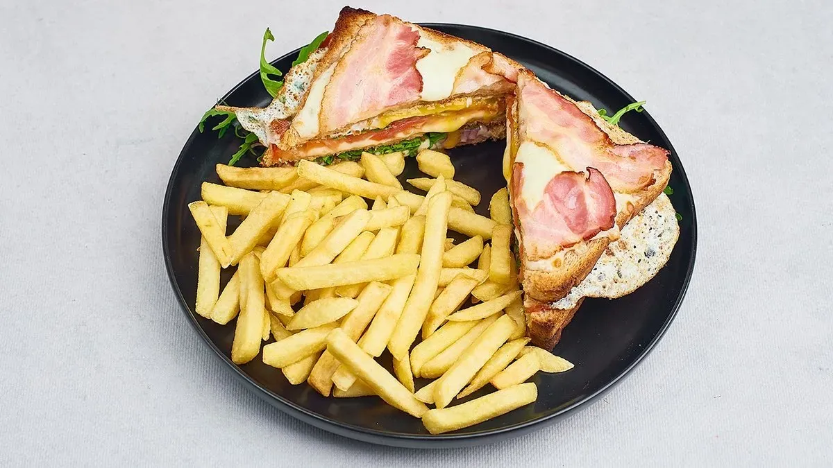 Breakfast sandwich