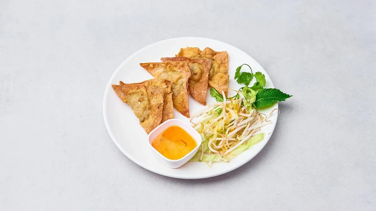 Pierożki won ton z mięsem wieprzowym smażone