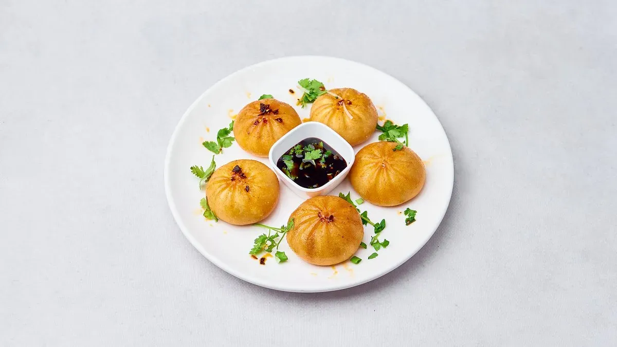 Baozi z mięsem wieprzowym smażone