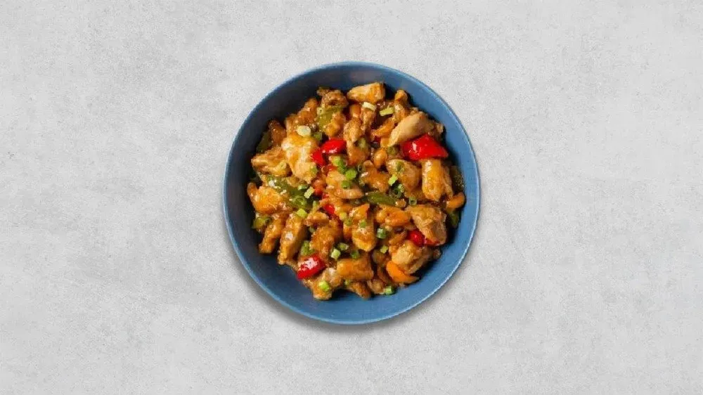 Pad satay (smażone warzywa w sosie orzechowym)
