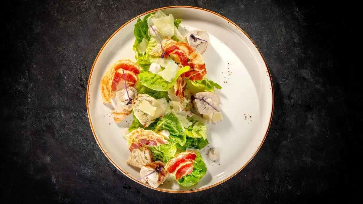 CEZAR'S SALAD