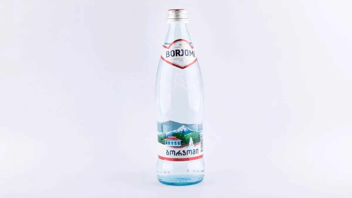 Borjomi woda mineralna 1L