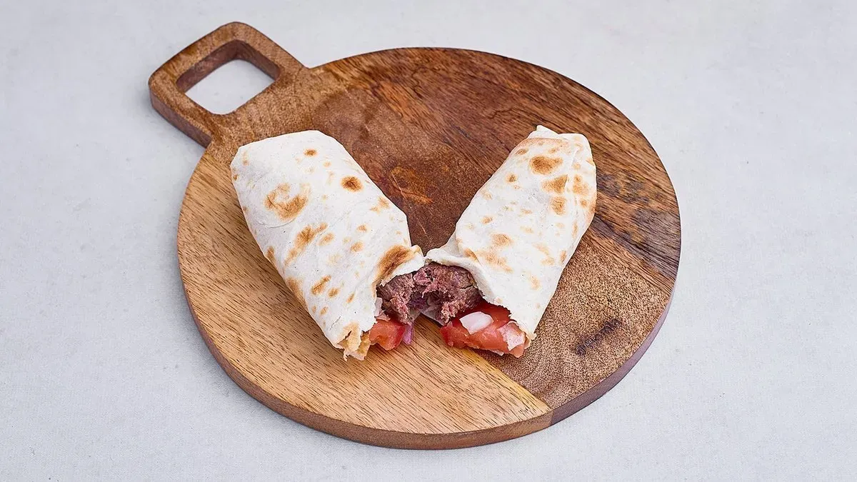 Tradycyjny gruziński lula kebab 100% baranina