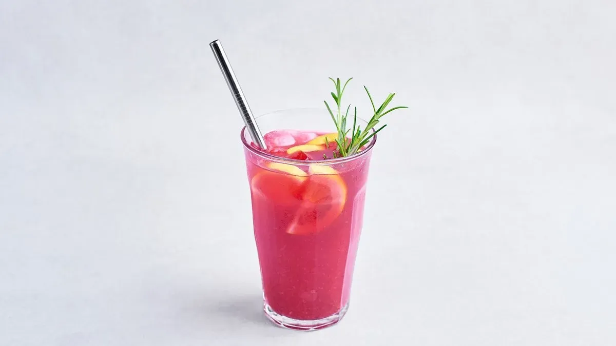 Chwastowa lemoniada: grapefruitowa