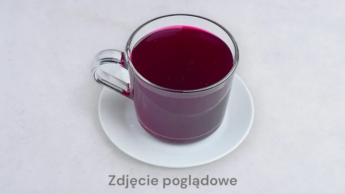 Barszcz czysty w kubeczku
