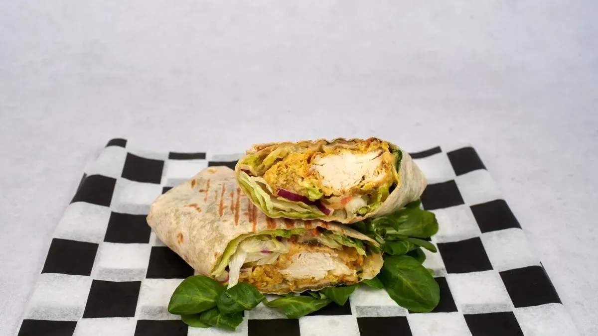 Wrap z Kurczakiem i Nachos