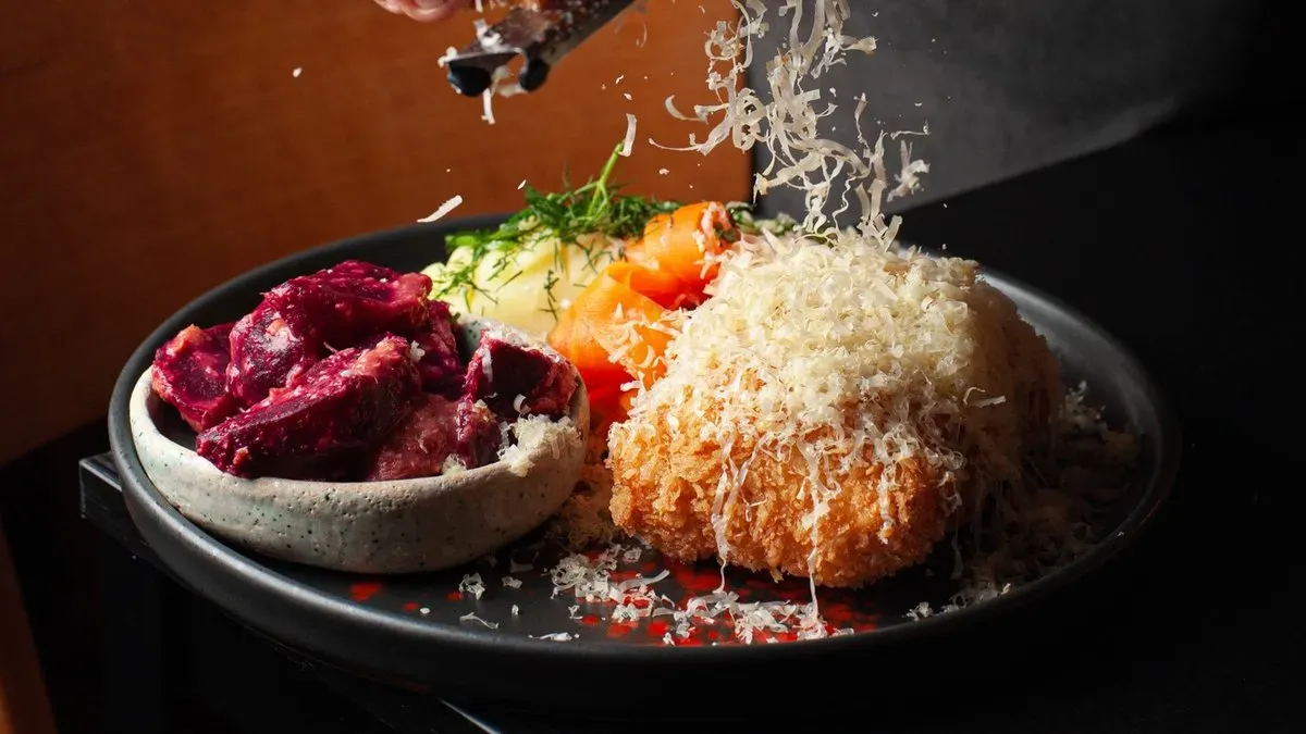Cordon Blue z serem cheddar i chorizo