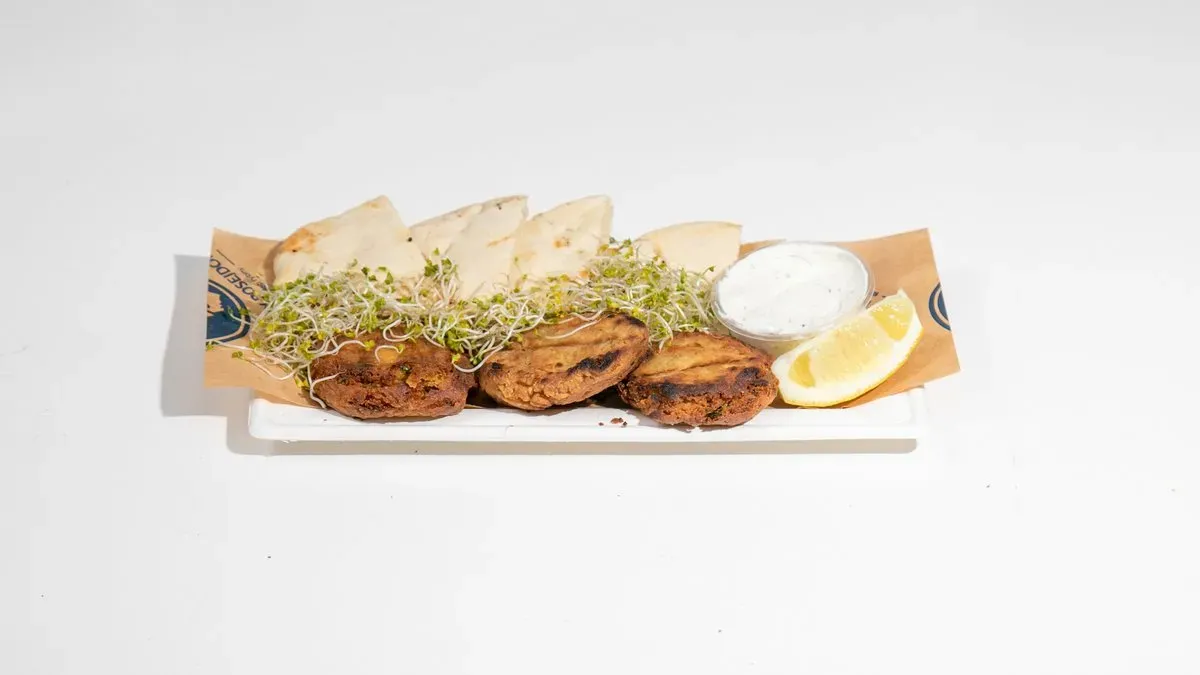 Grillowany domowy falafel z pitą
