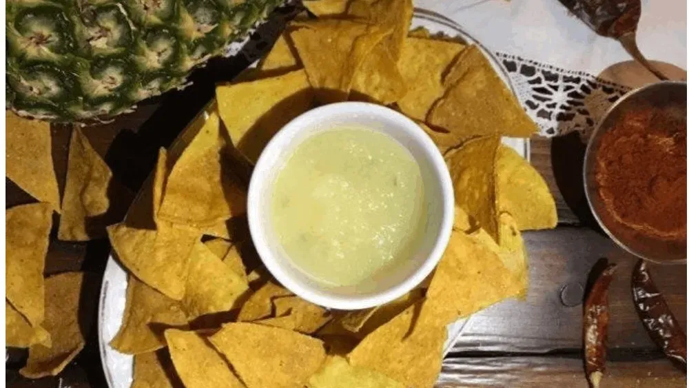 Salsa z ananasa