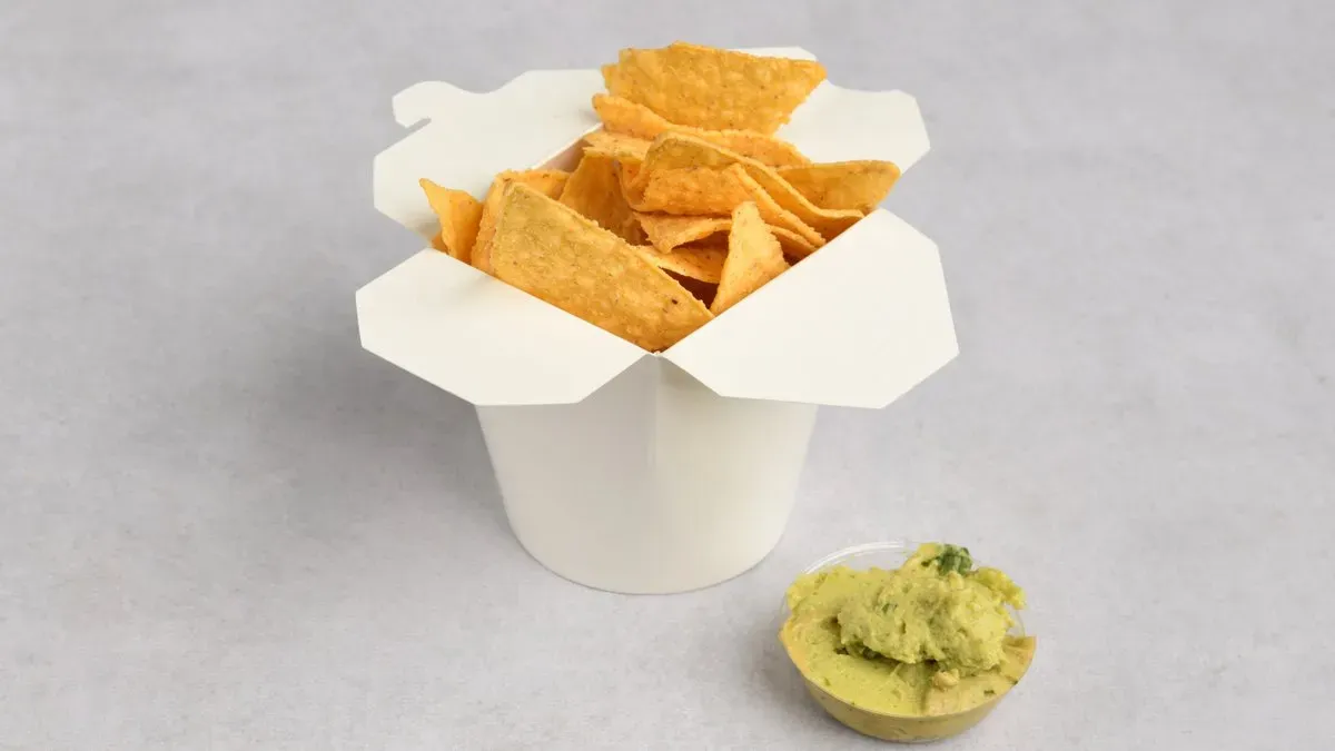 Nachosy z guacamole