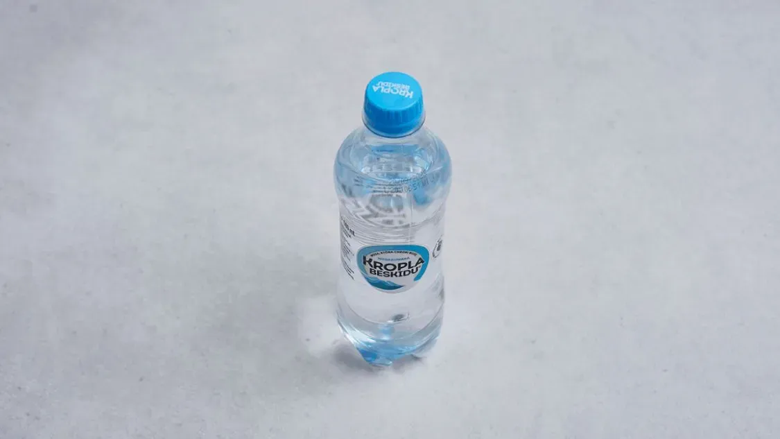 Woda niegazowana ( 0,5 l)