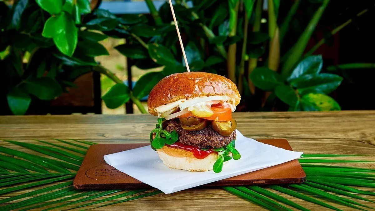 Chili burger