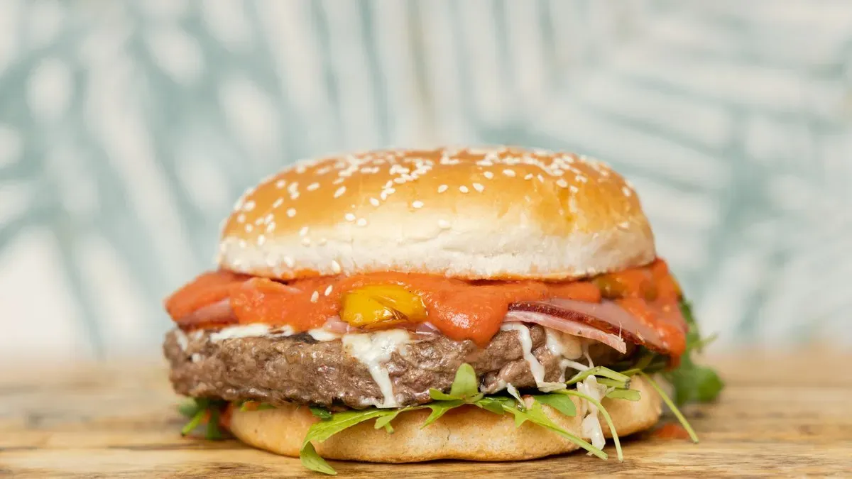 Kam's Vero Burger