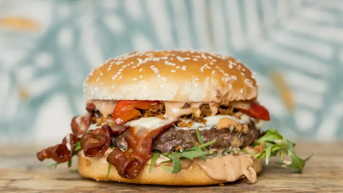 Kam's BBQ Bacon Burger