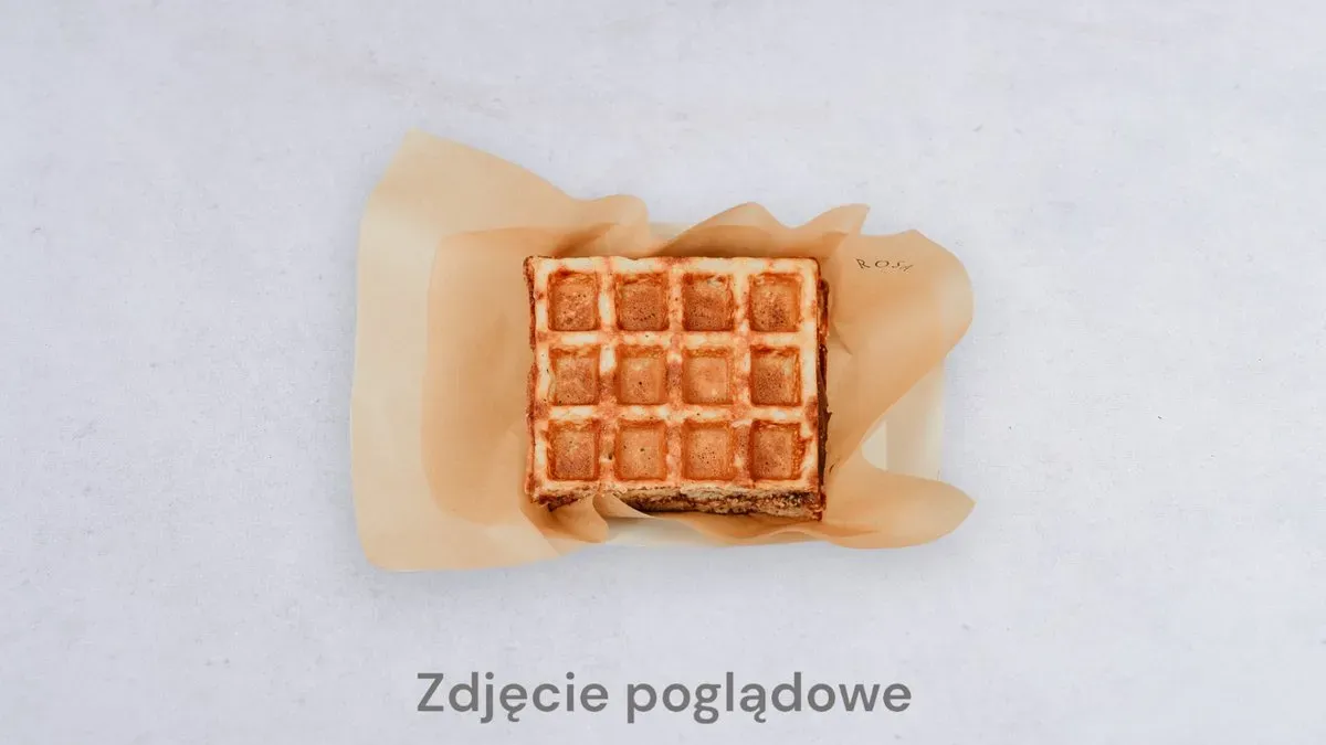 Gofry biszkoptowy z prażonym jabłkiem