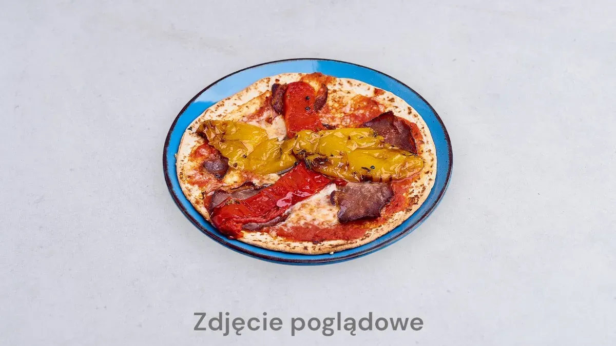 Placek alzacki z szynką dojrzewającą