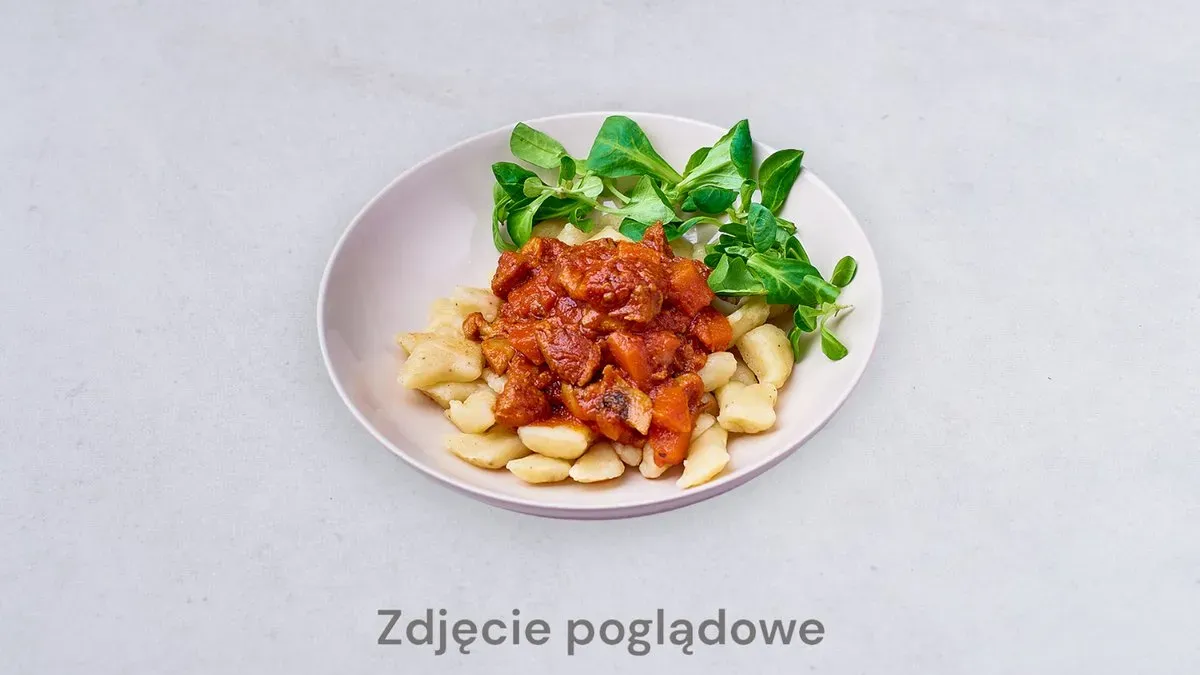 Kopytka z gulaszem wieprzowym