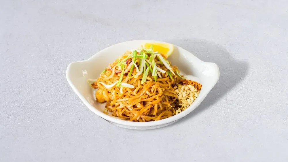 Pad Thai with prawns and tofu